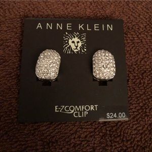 Earrings (clip on)